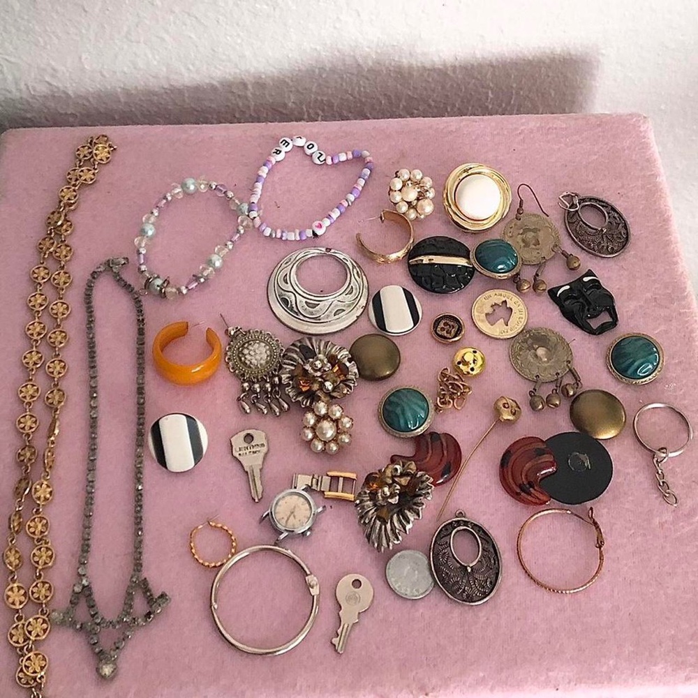 Lot 40+ craft broken jewelry bundle necklaces earrings bracelet etc boho western